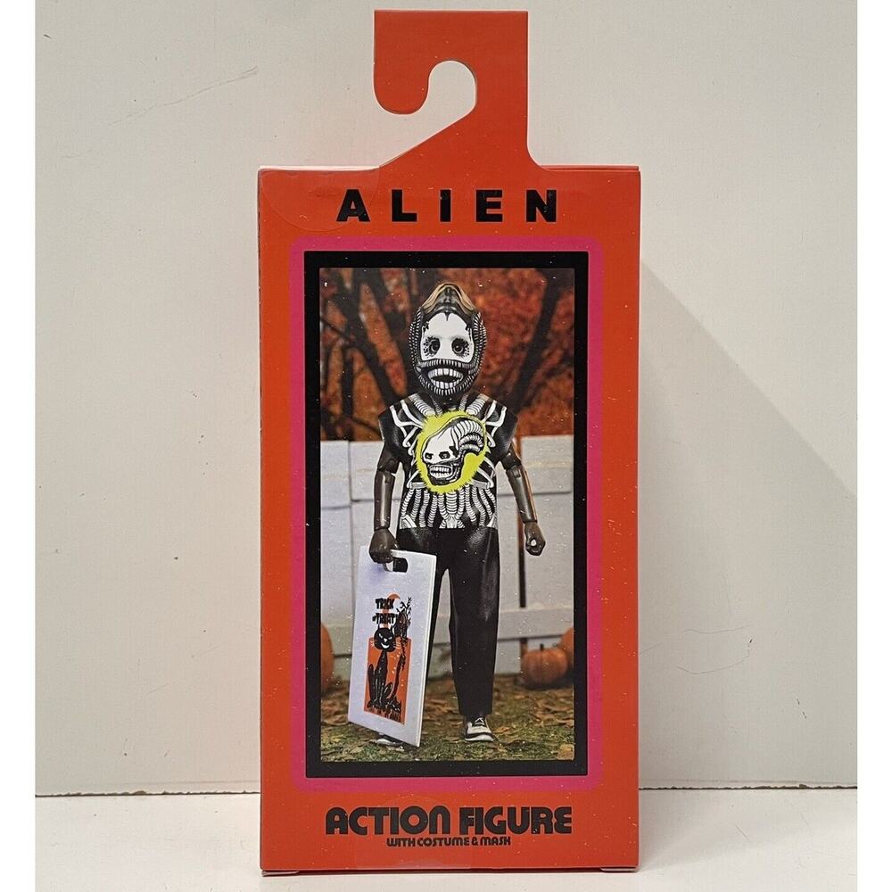 NEW NECA BEN COOPER HALLOWEEN HORROR FIGURE W/ COSTUME & MASK ALIEN 5.5'